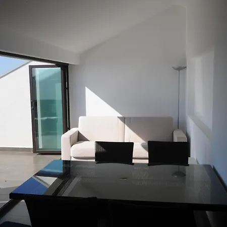 The Roof On The Sea Apartamento